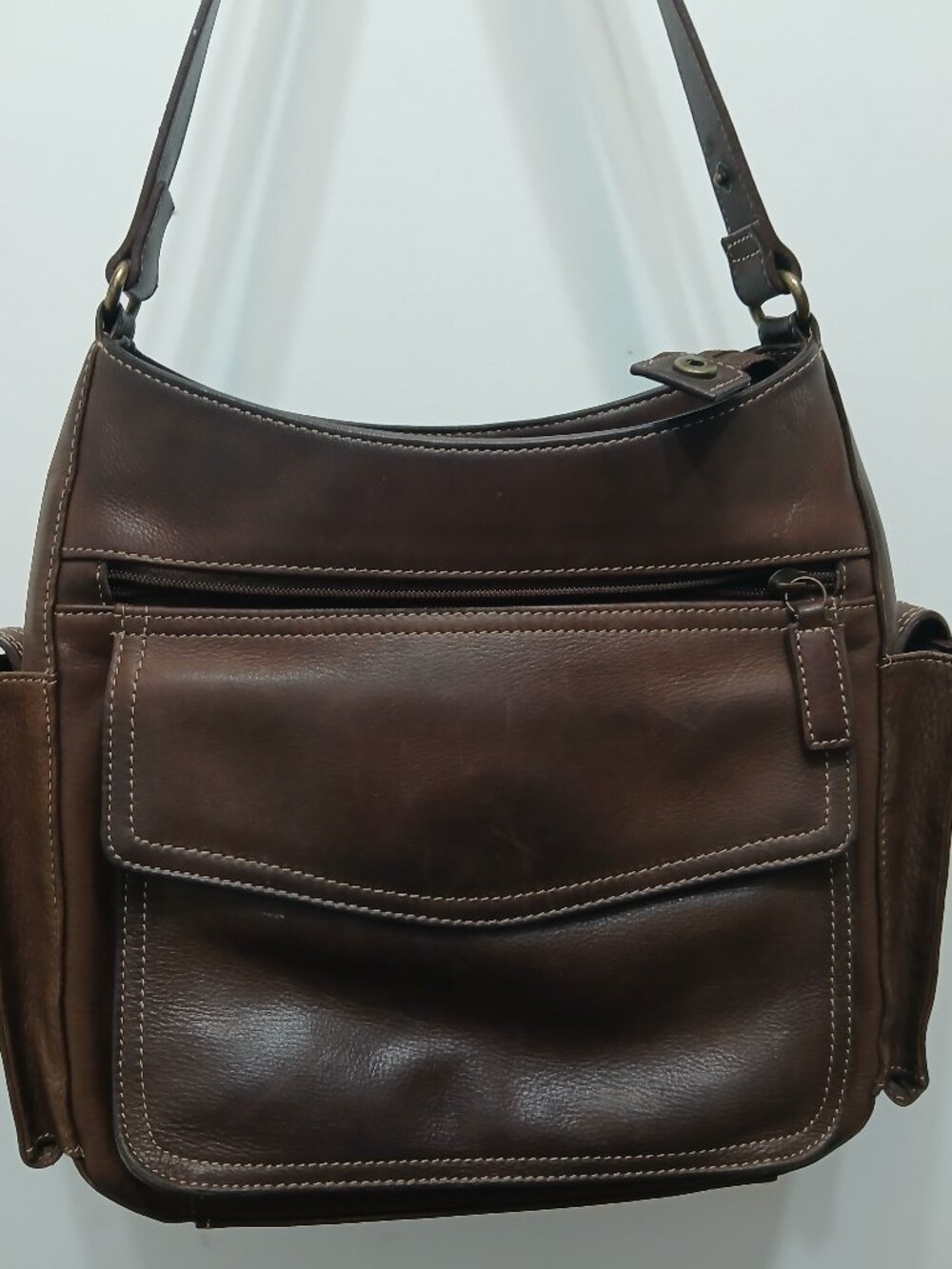 Fossil Classic Leather Shoulder Bag